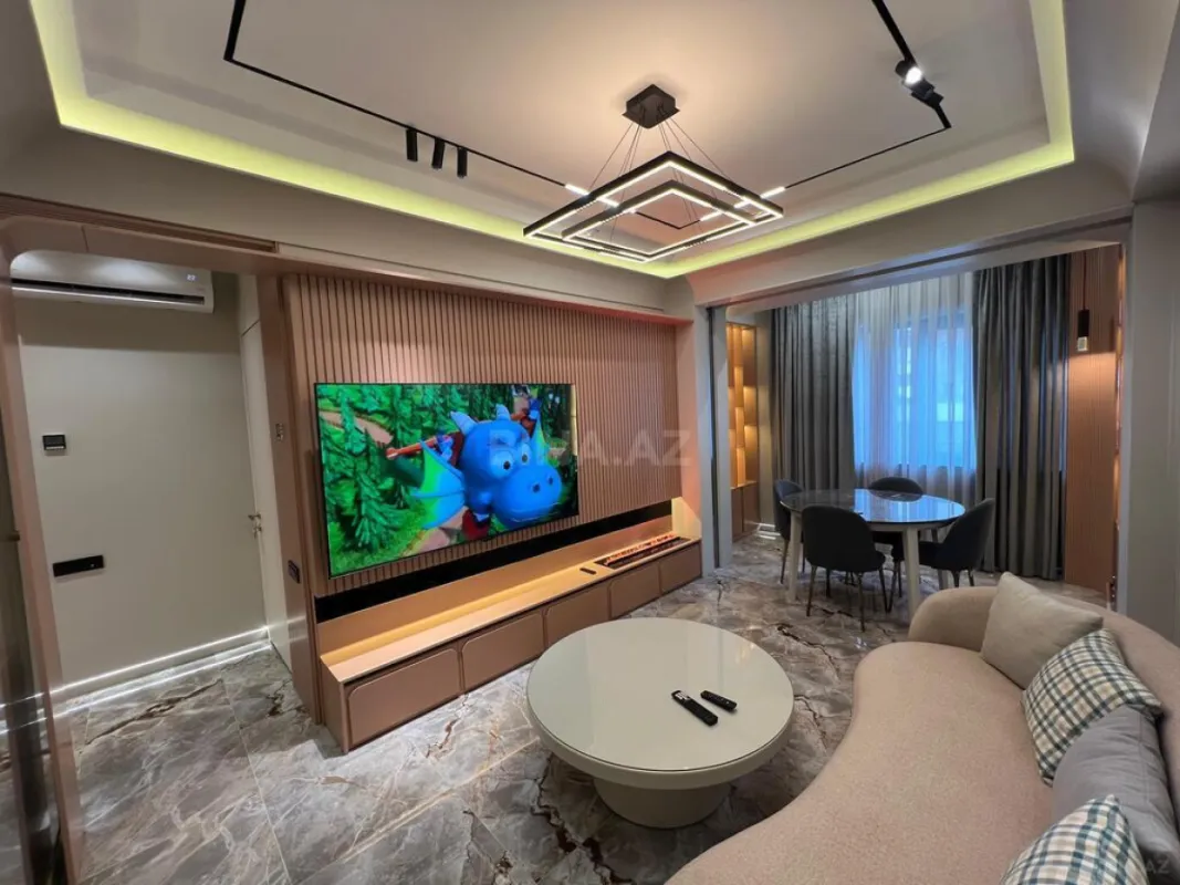 Kirayə verilir 2 otaqlı mənzil 65 m²