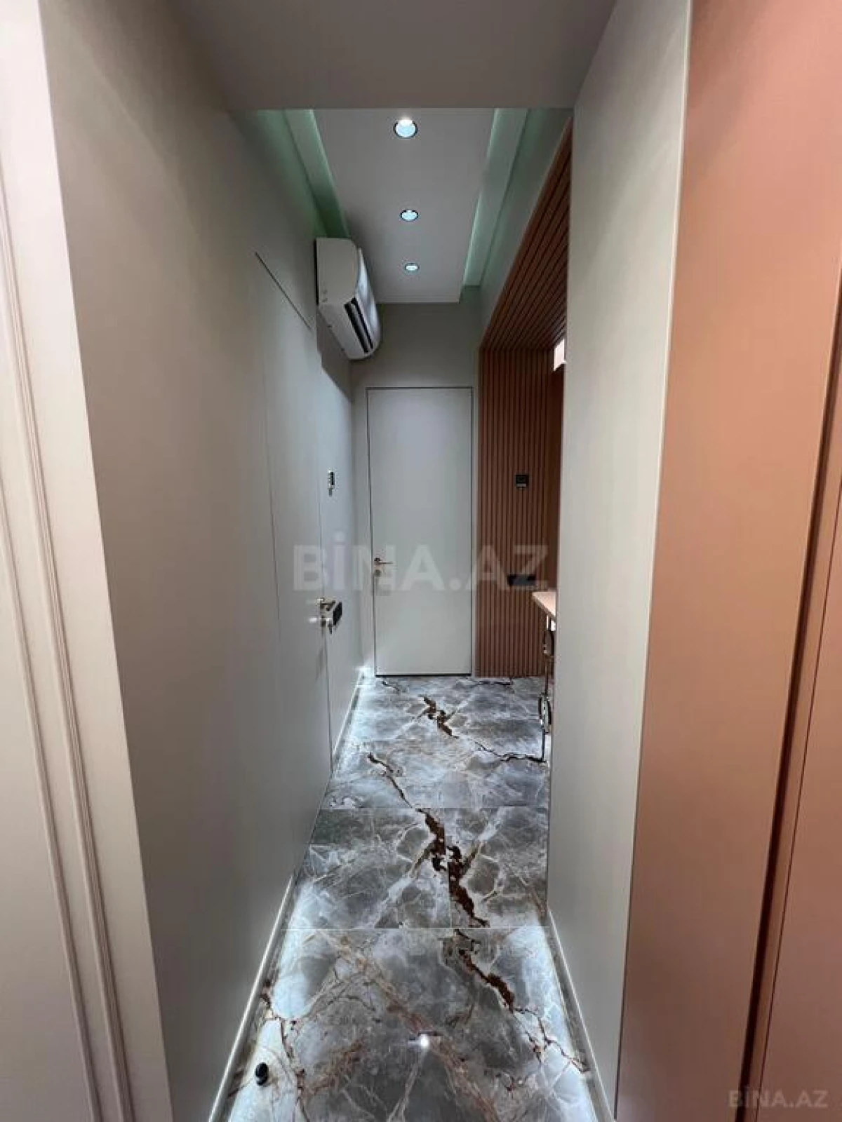 Kirayə verilir 2 otaqlı mənzil 65 m²
