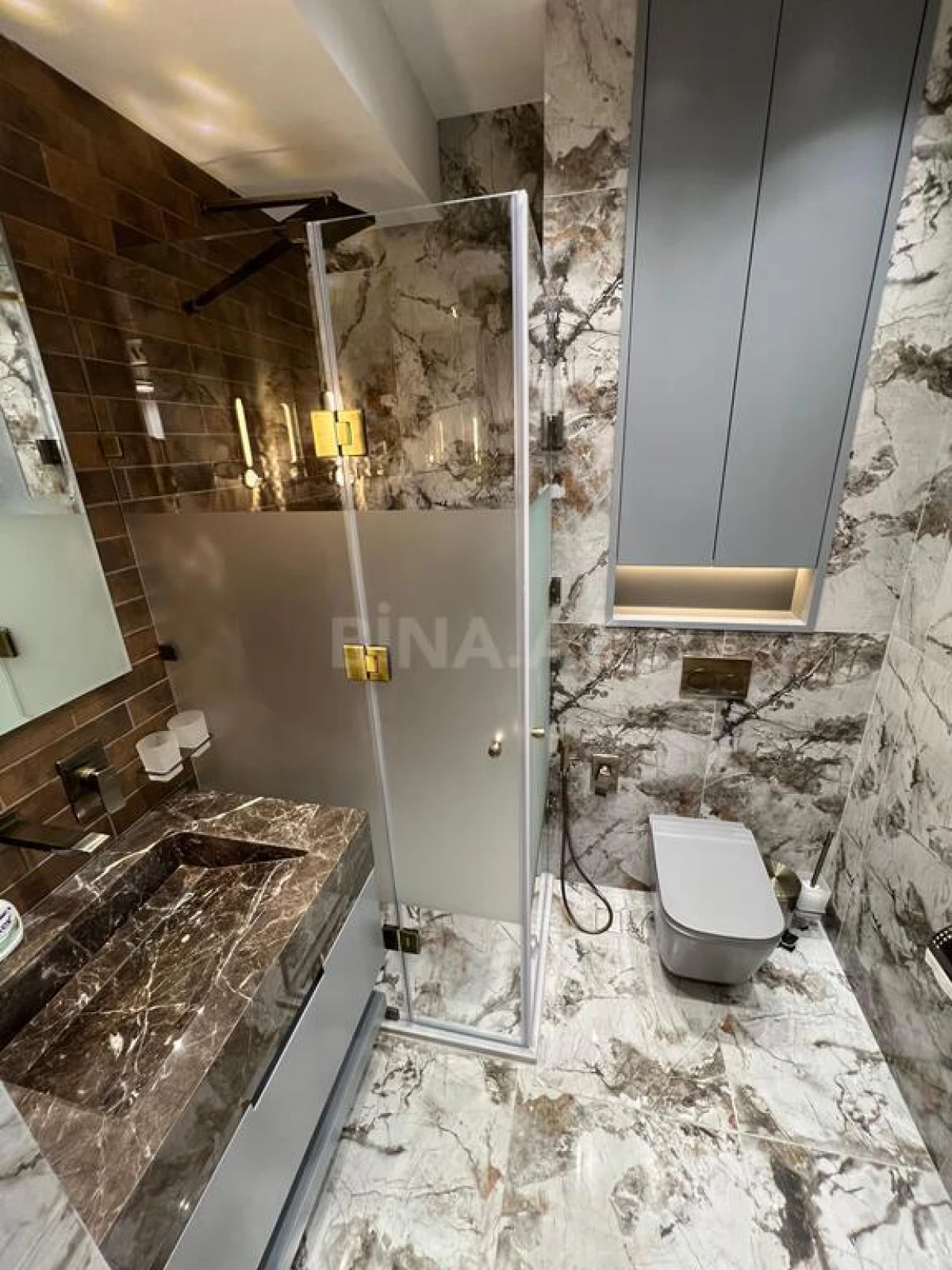 Kirayə verilir 2 otaqlı mənzil 65 m²