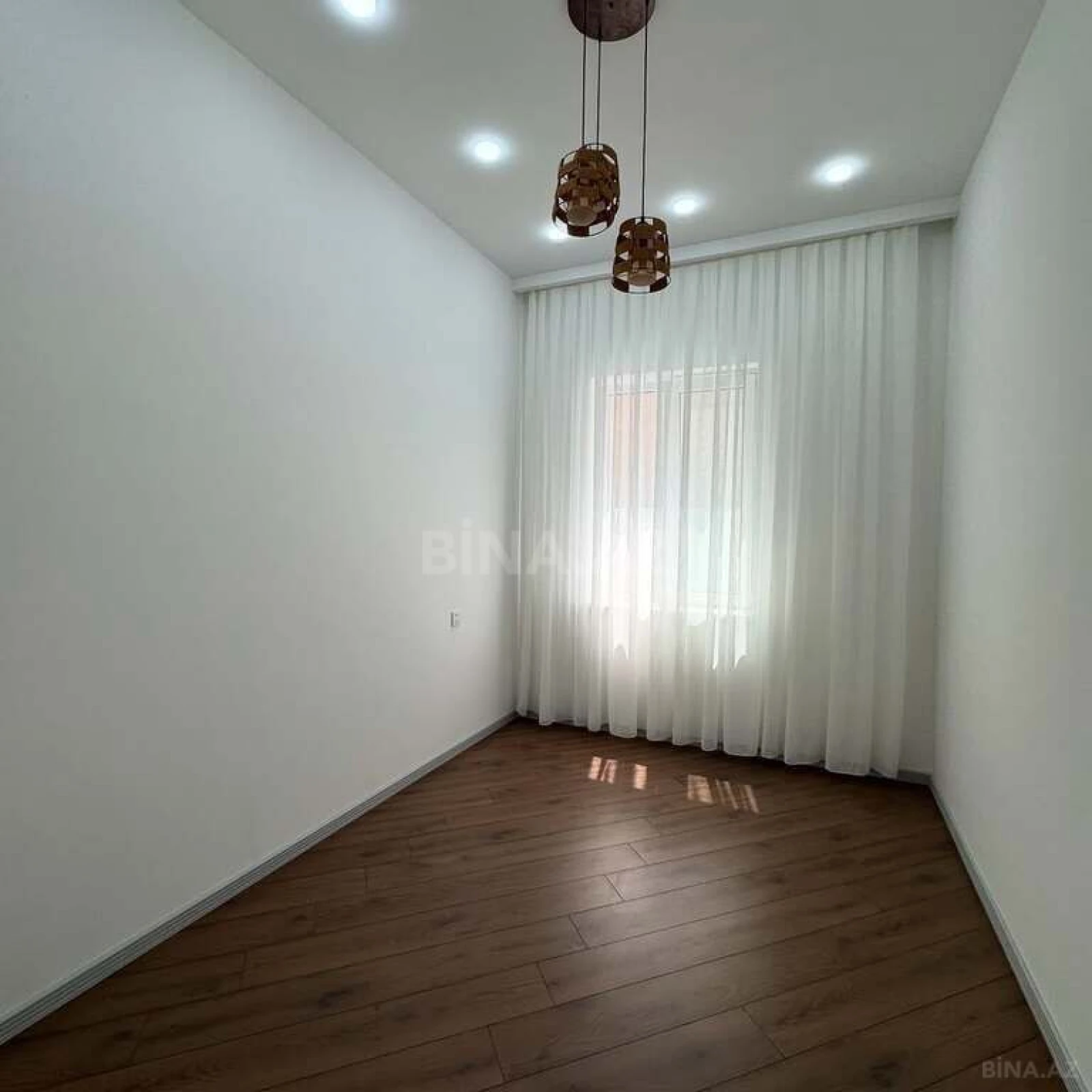 Satılır 4 otaqlı həyət evi 140 m²