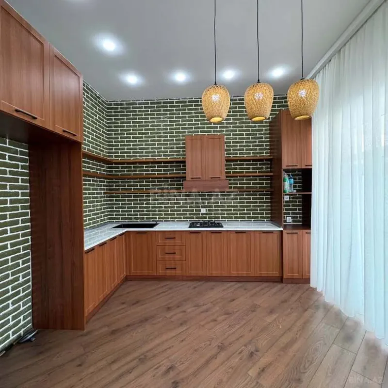 Satılır 4 otaqlı həyət evi 140 m²