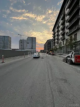 Satılır obyekt 241 m²