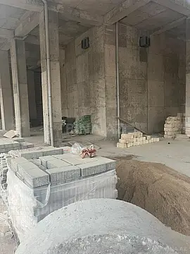 Satılır obyekt 241 m²