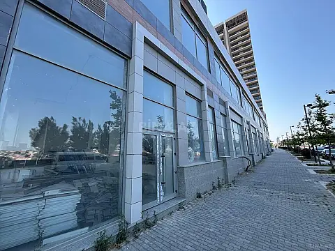 Satılır obyekt 420 m²