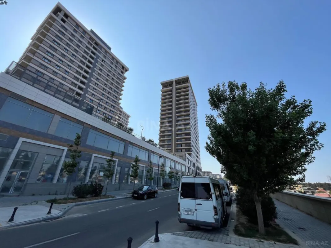 Satılır obyekt 420 m²