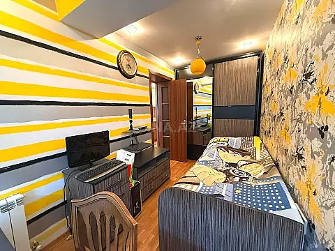 Satılır 4 otaqlı mənzil 90 m²