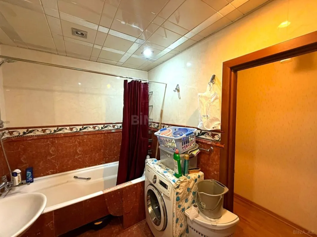 Satılır 4 otaqlı mənzil 90 m²