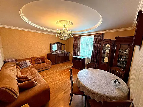 Satılır 4 otaqlı mənzil 90 m²