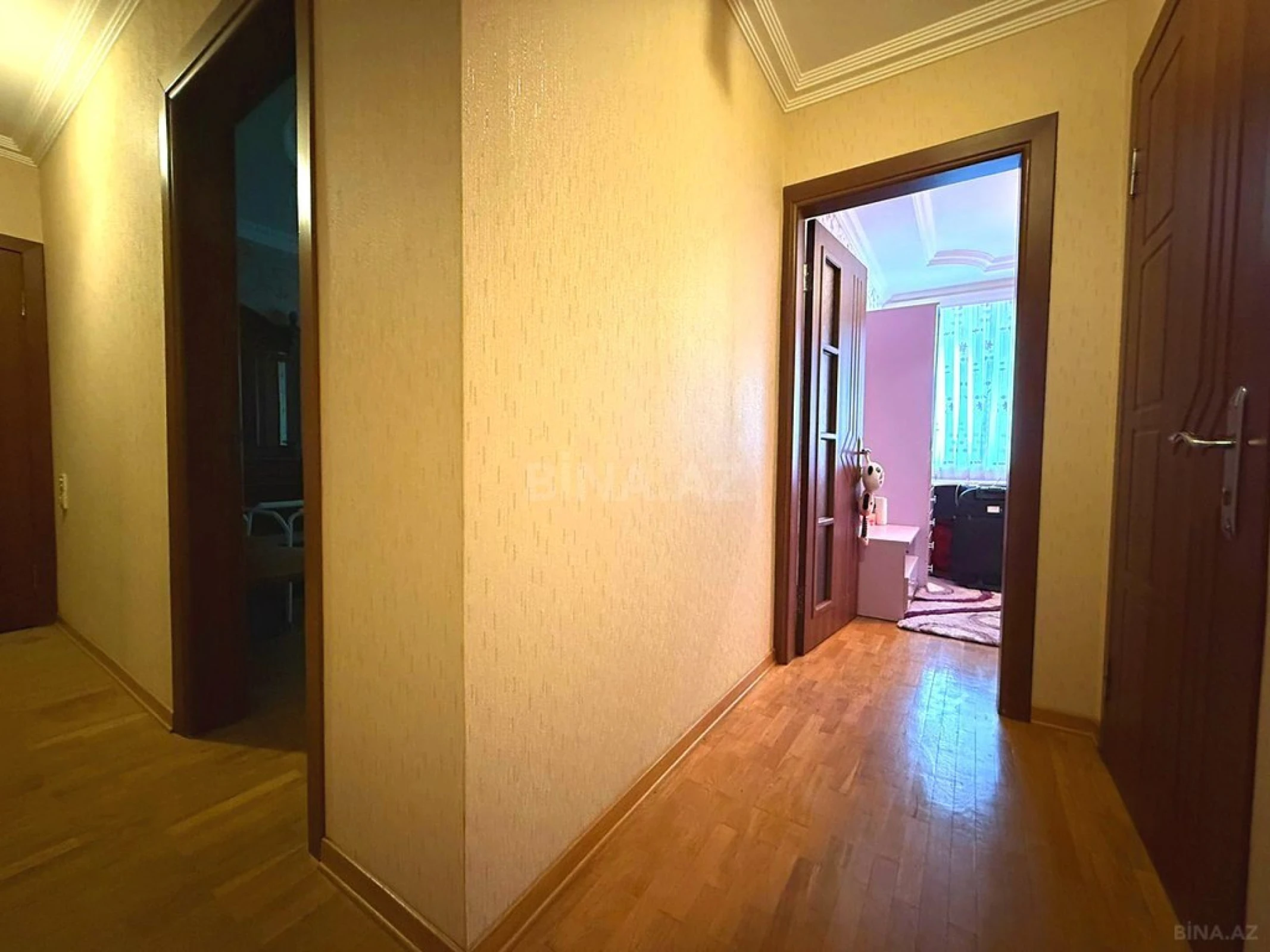 Satılır 4 otaqlı mənzil 90 m²