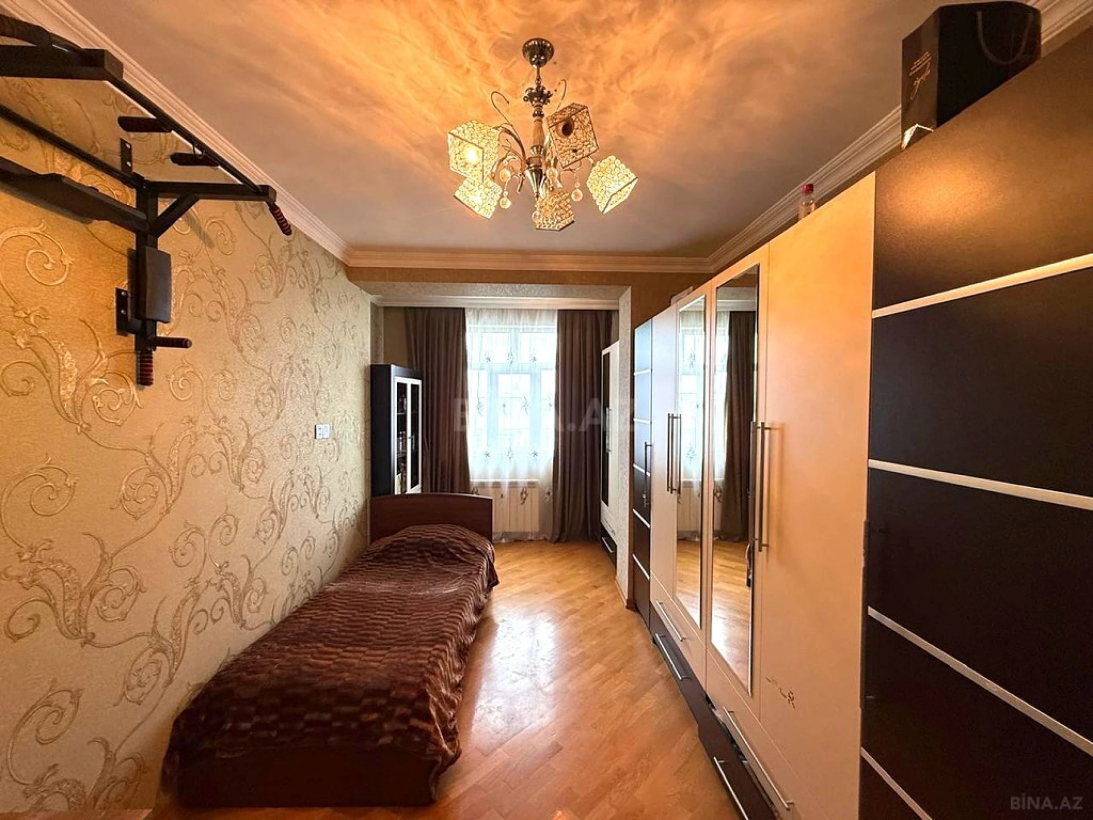 Satılır 4 otaqlı mənzil 100 m²