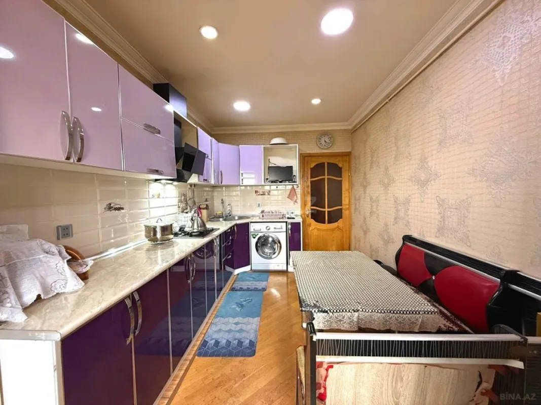 Satılır 4 otaqlı mənzil 100 m²