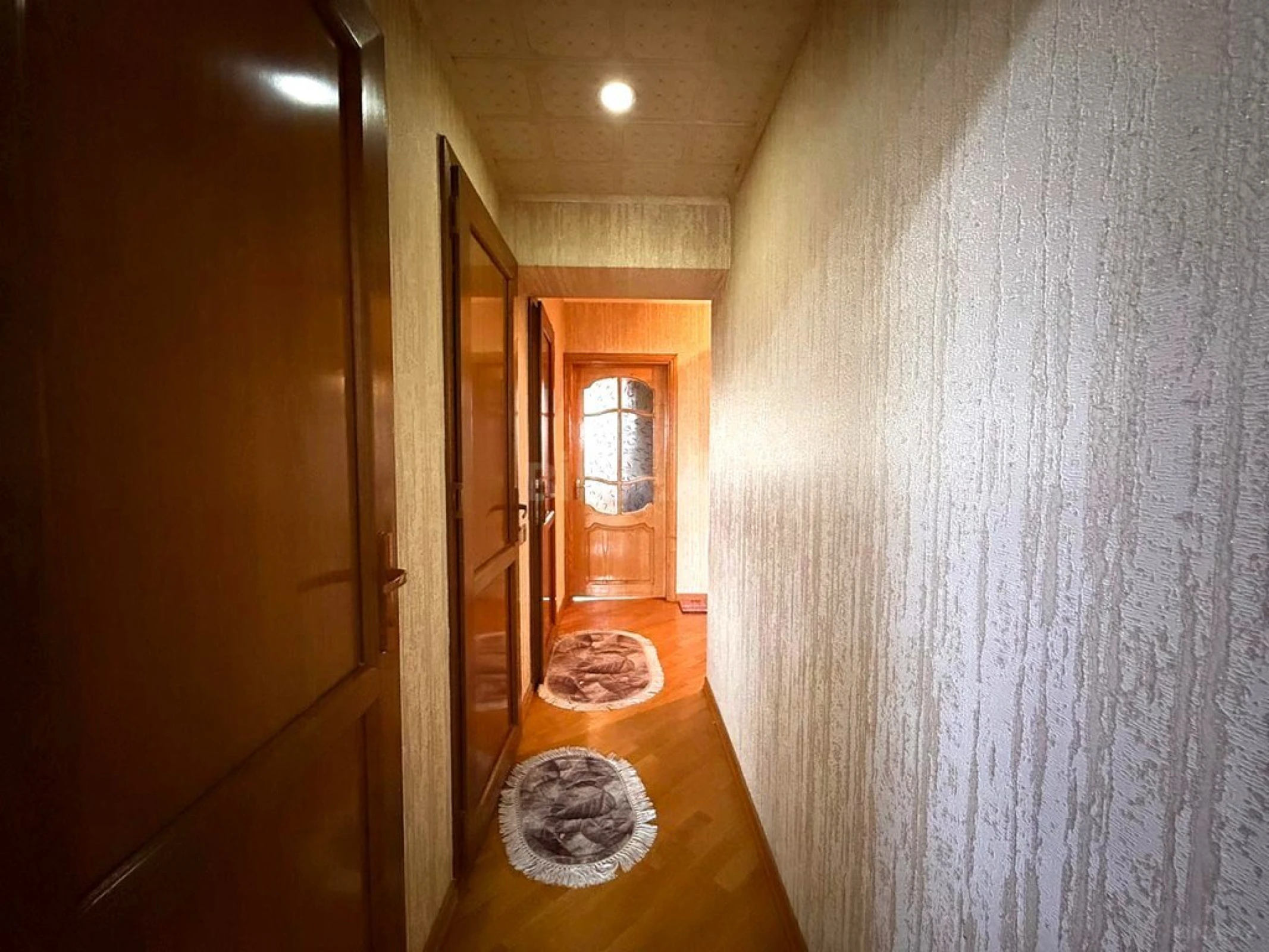 Satılır 4 otaqlı mənzil 100 m²