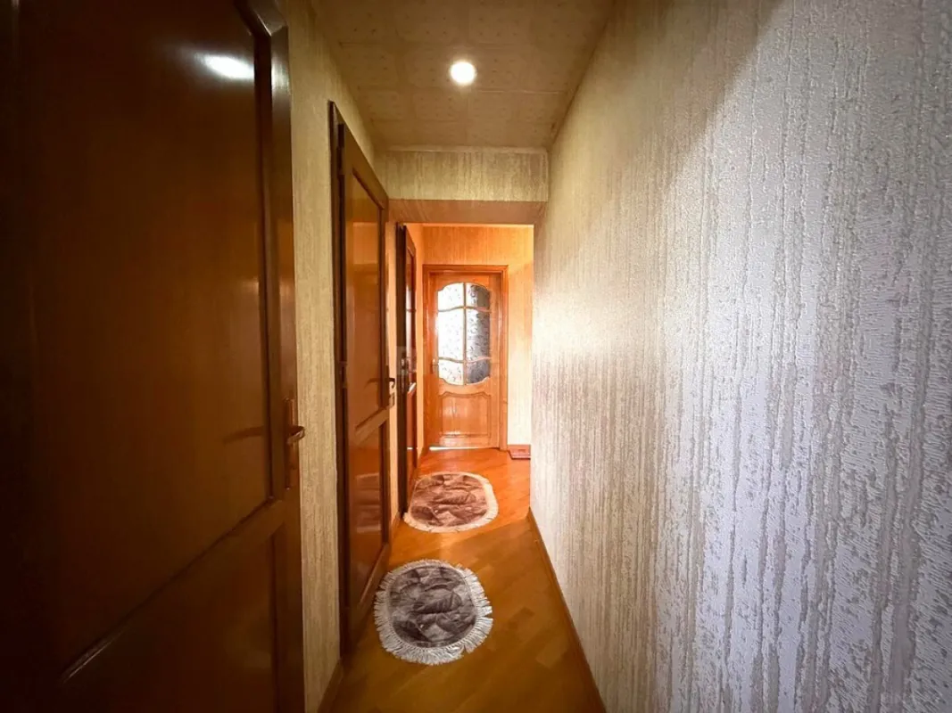 Satılır 4 otaqlı mənzil 100 m²