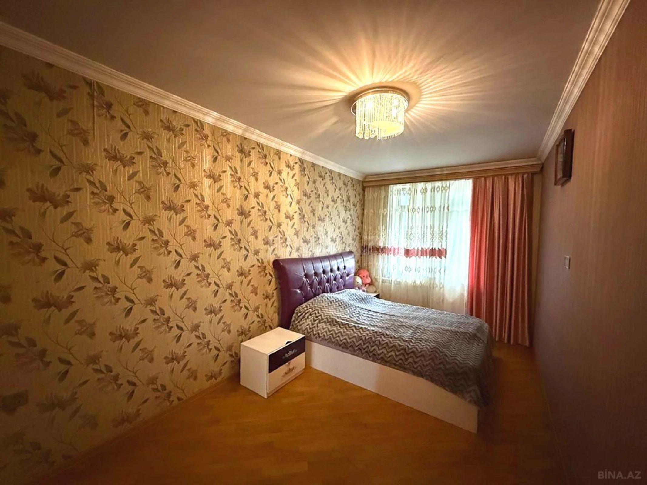 Satılır 4 otaqlı mənzil 100 m²