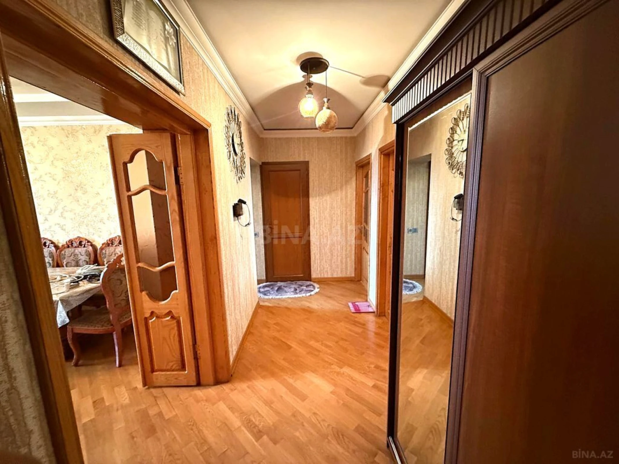 Satılır 4 otaqlı mənzil 100 m²