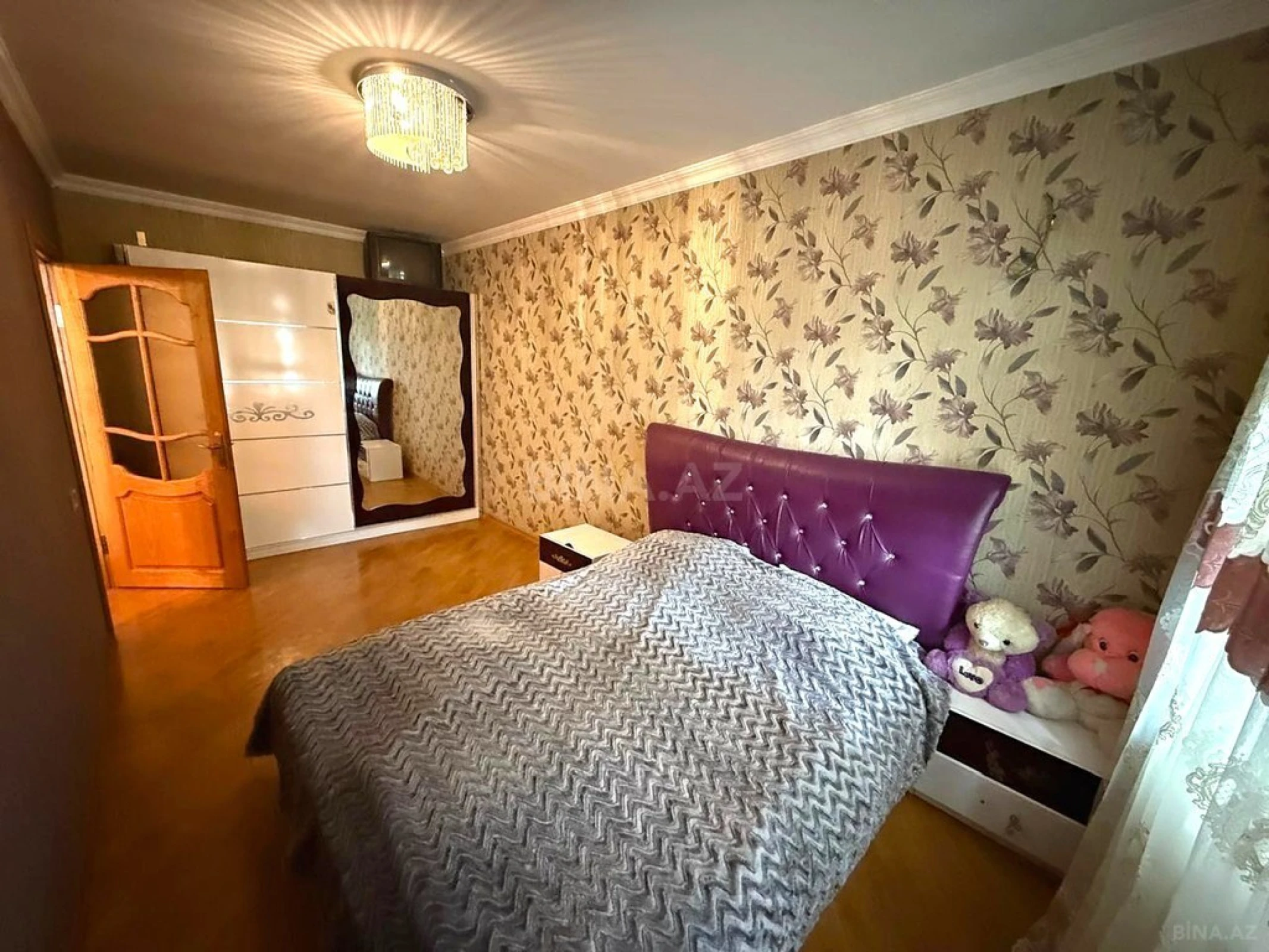 Satılır 4 otaqlı mənzil 100 m²