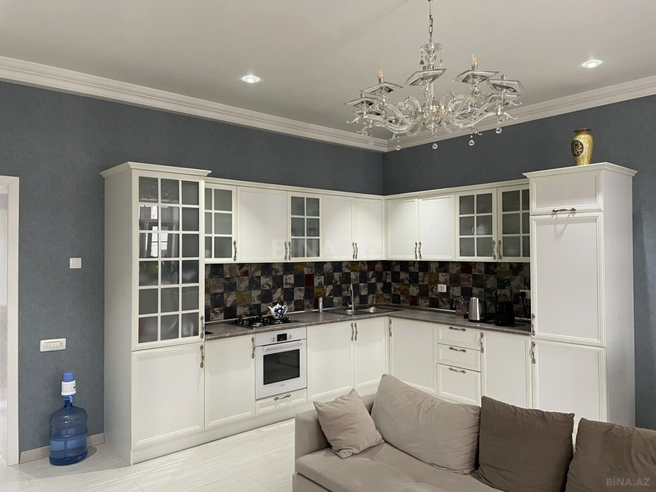 Satılır 2 otaqlı mənzil 68 m²