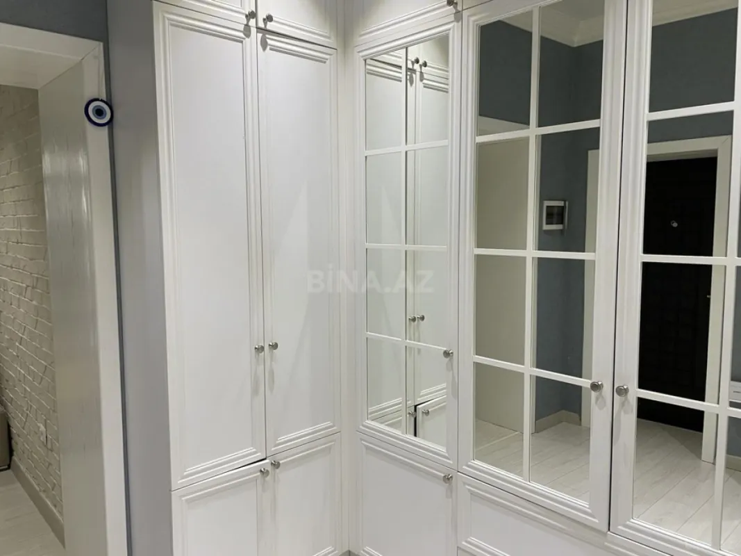Satılır 2 otaqlı mənzil 68 m²