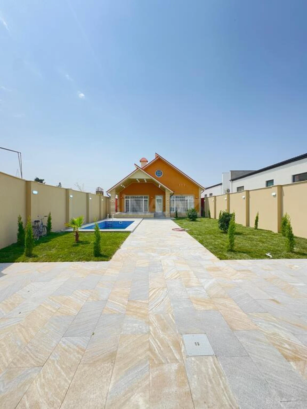 Satılır 4 otaqlı həyət evi 130 m²