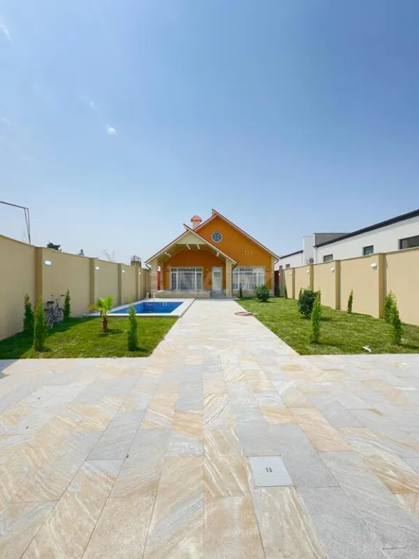 Satılır 4 otaqlı həyət evi 130 m²