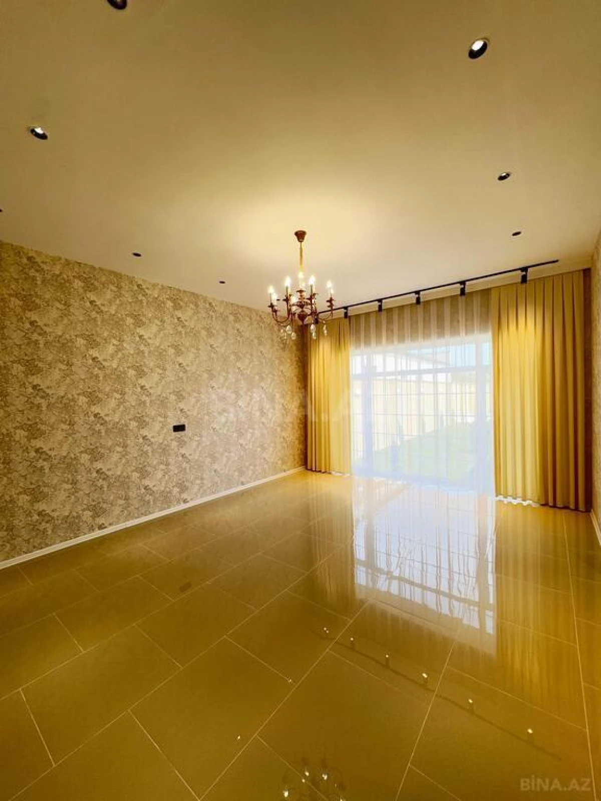 Satılır 4 otaqlı həyət evi 130 m²