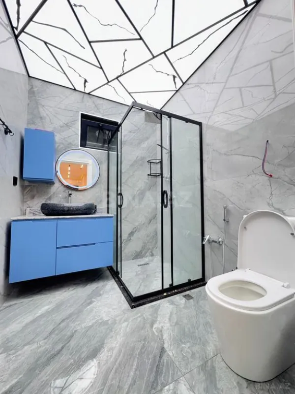 Satılır 6 otaqlı həyət evi 350 m²