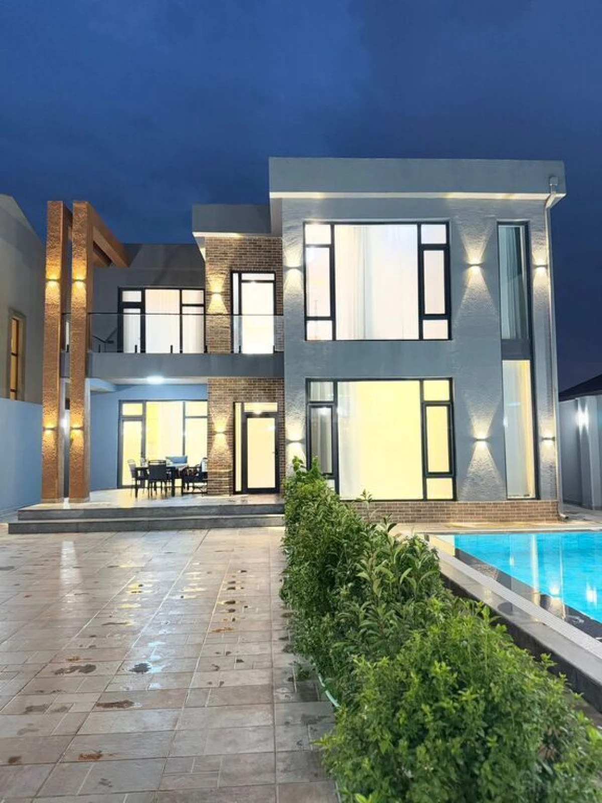 Satılır 6 otaqlı həyət evi 350 m²