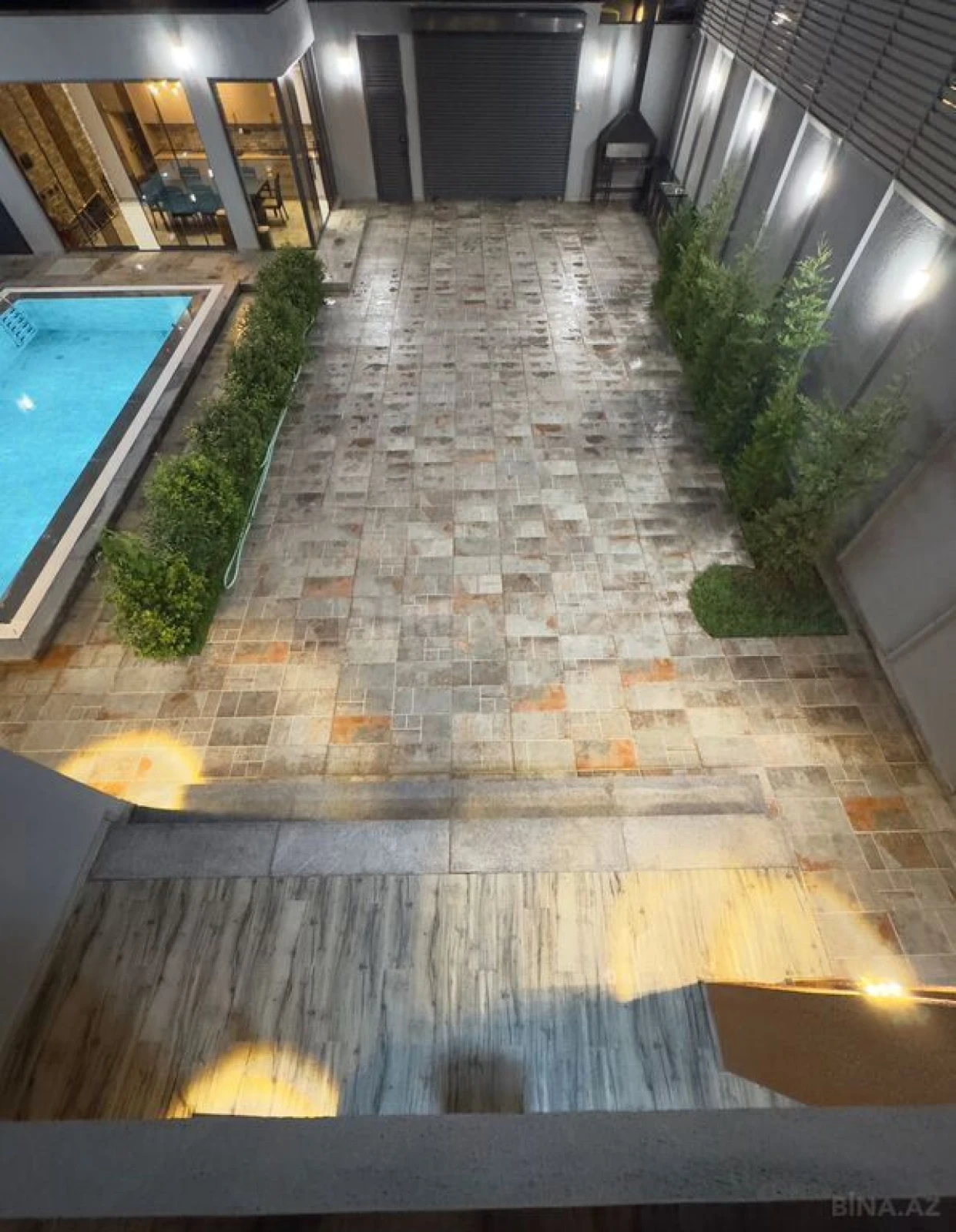 Satılır 6 otaqlı həyət evi 350 m²