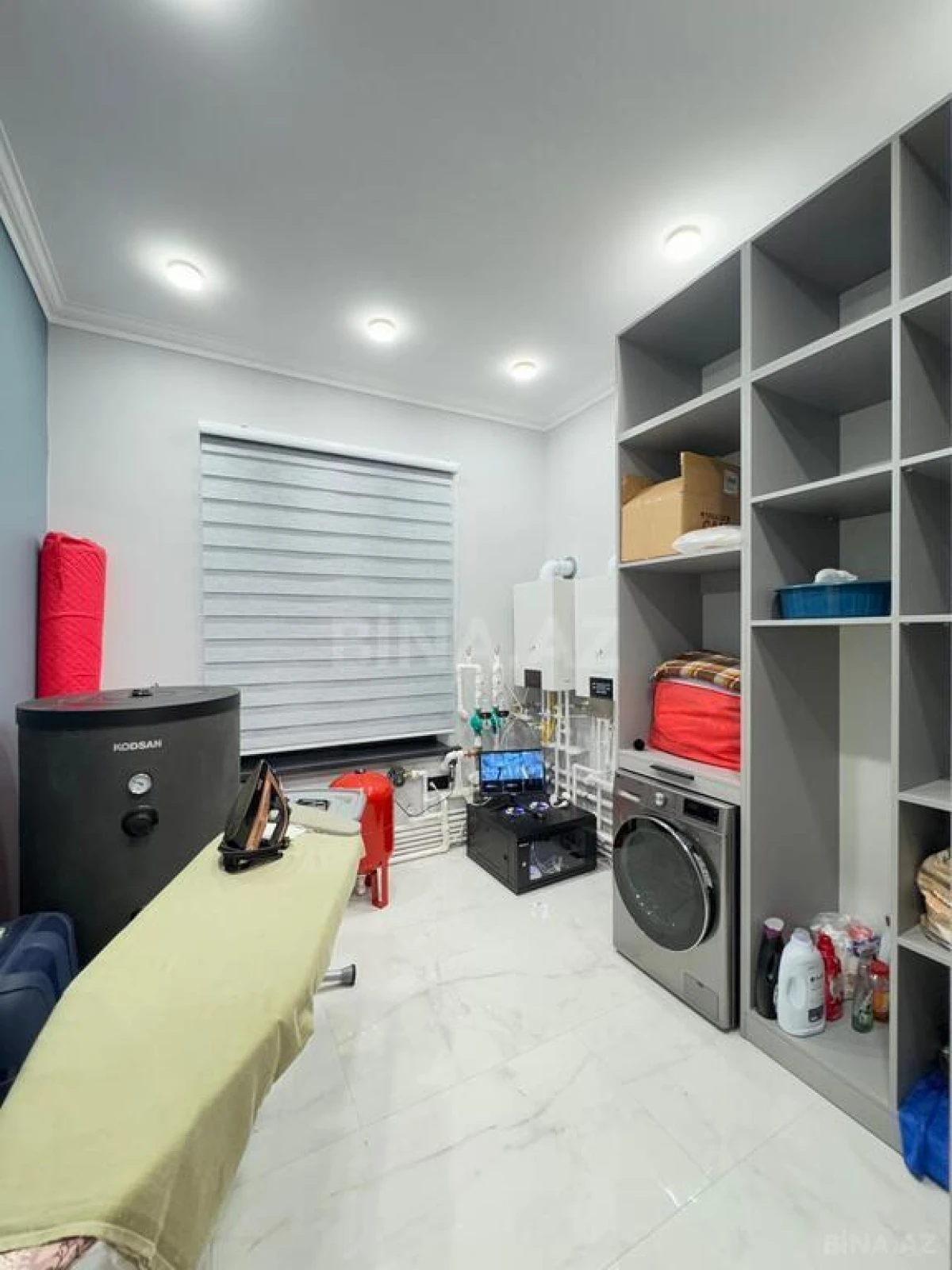 Satılır 6 otaqlı həyət evi 350 m²