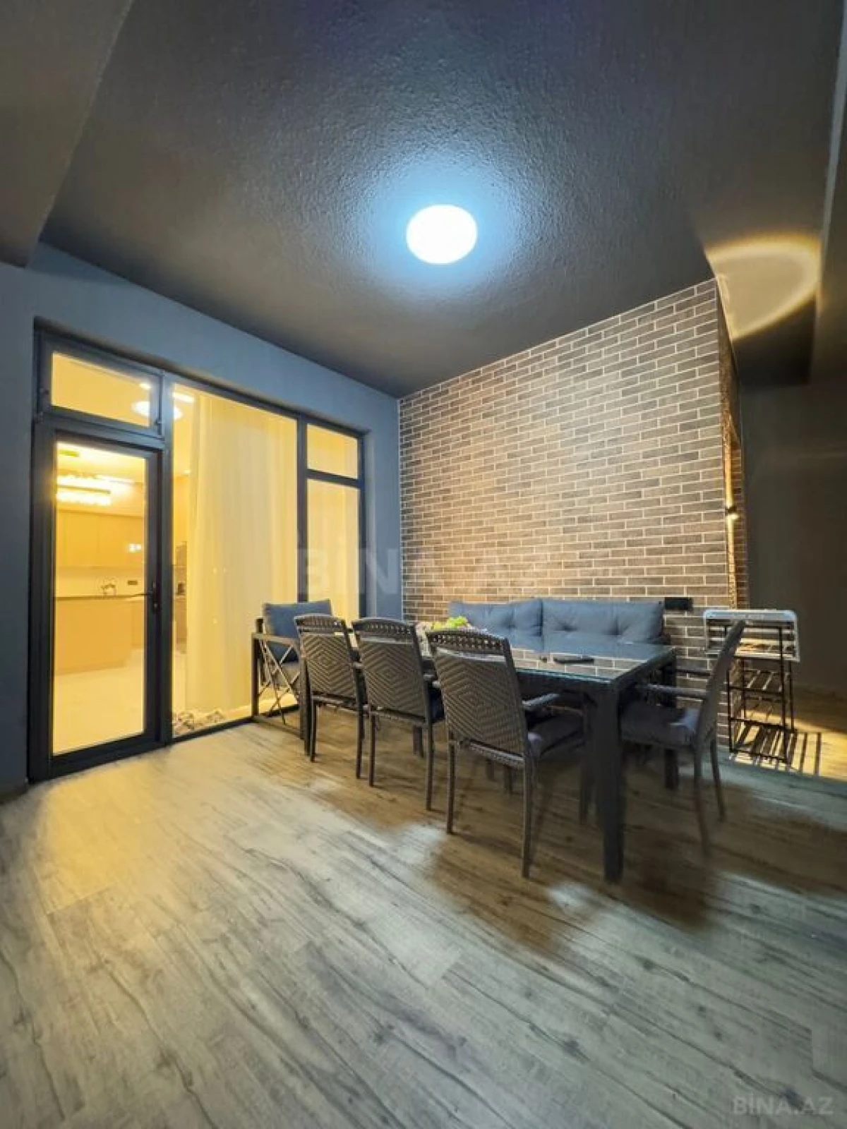 Satılır 6 otaqlı həyət evi 350 m²