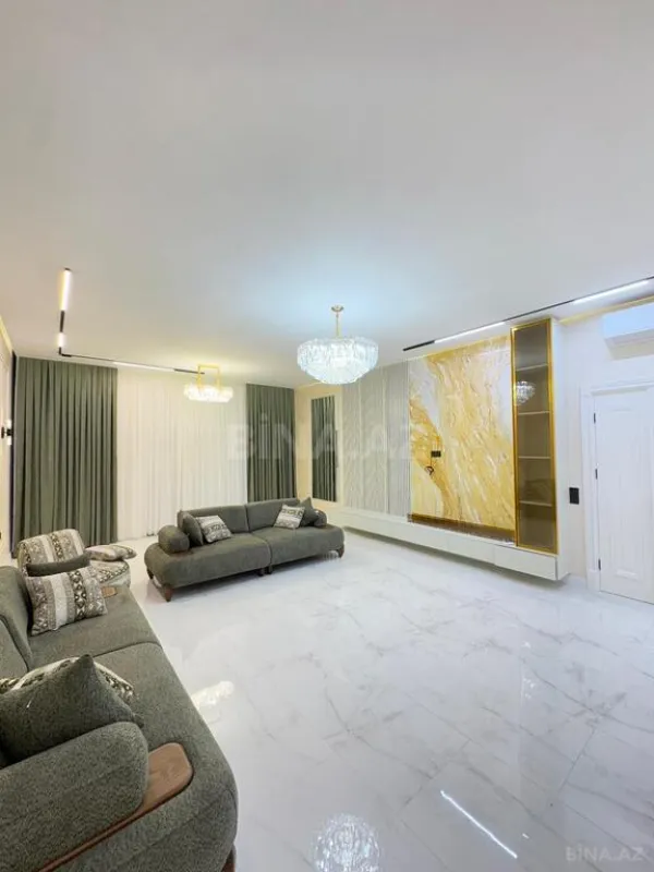 Satılır 6 otaqlı həyət evi 350 m²