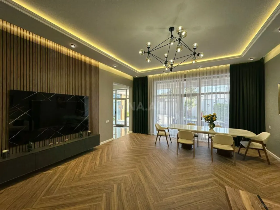 Satılır 4 otaqlı həyət evi 185 m²