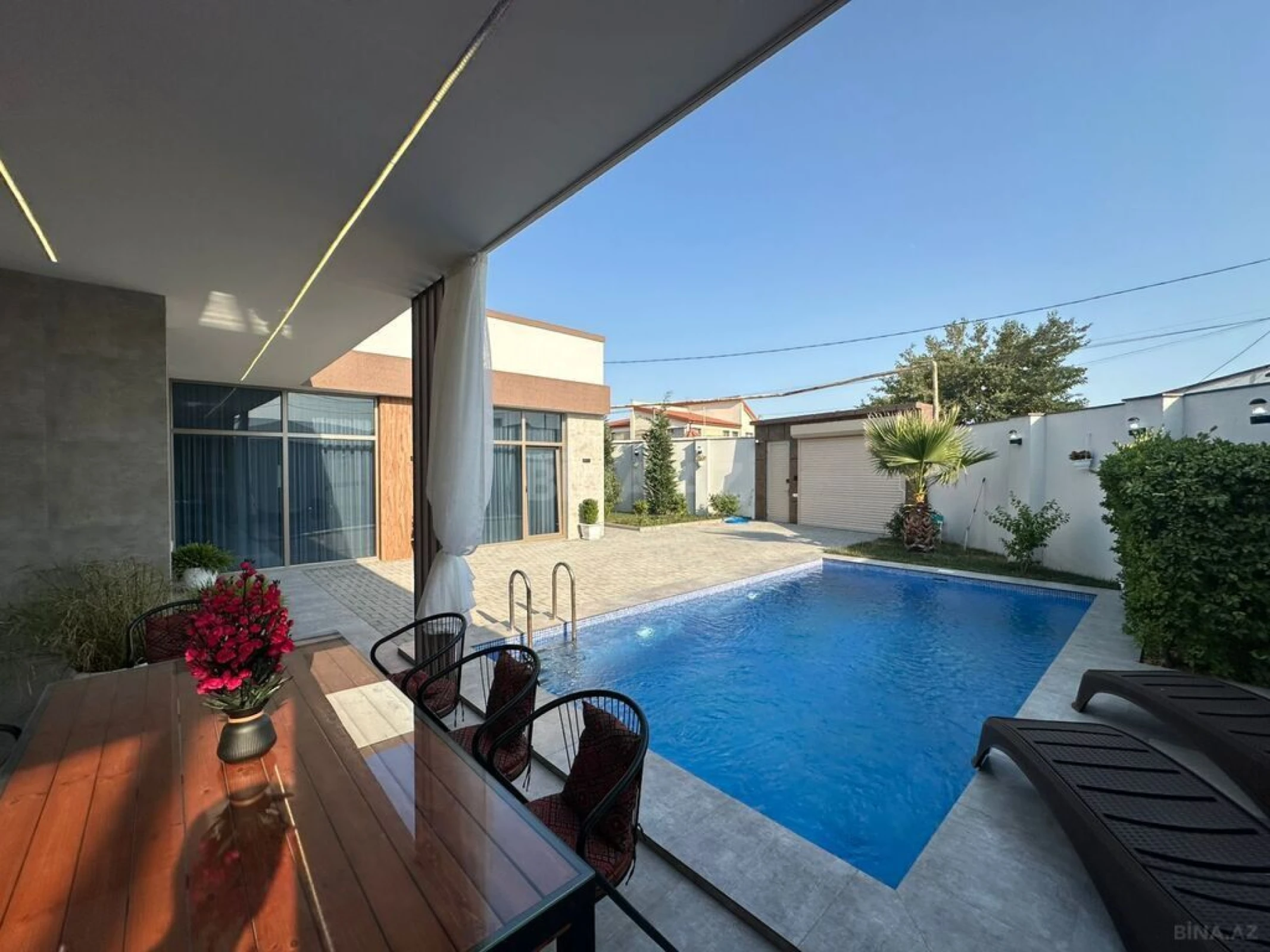 Satılır 4 otaqlı həyət evi 185 m²