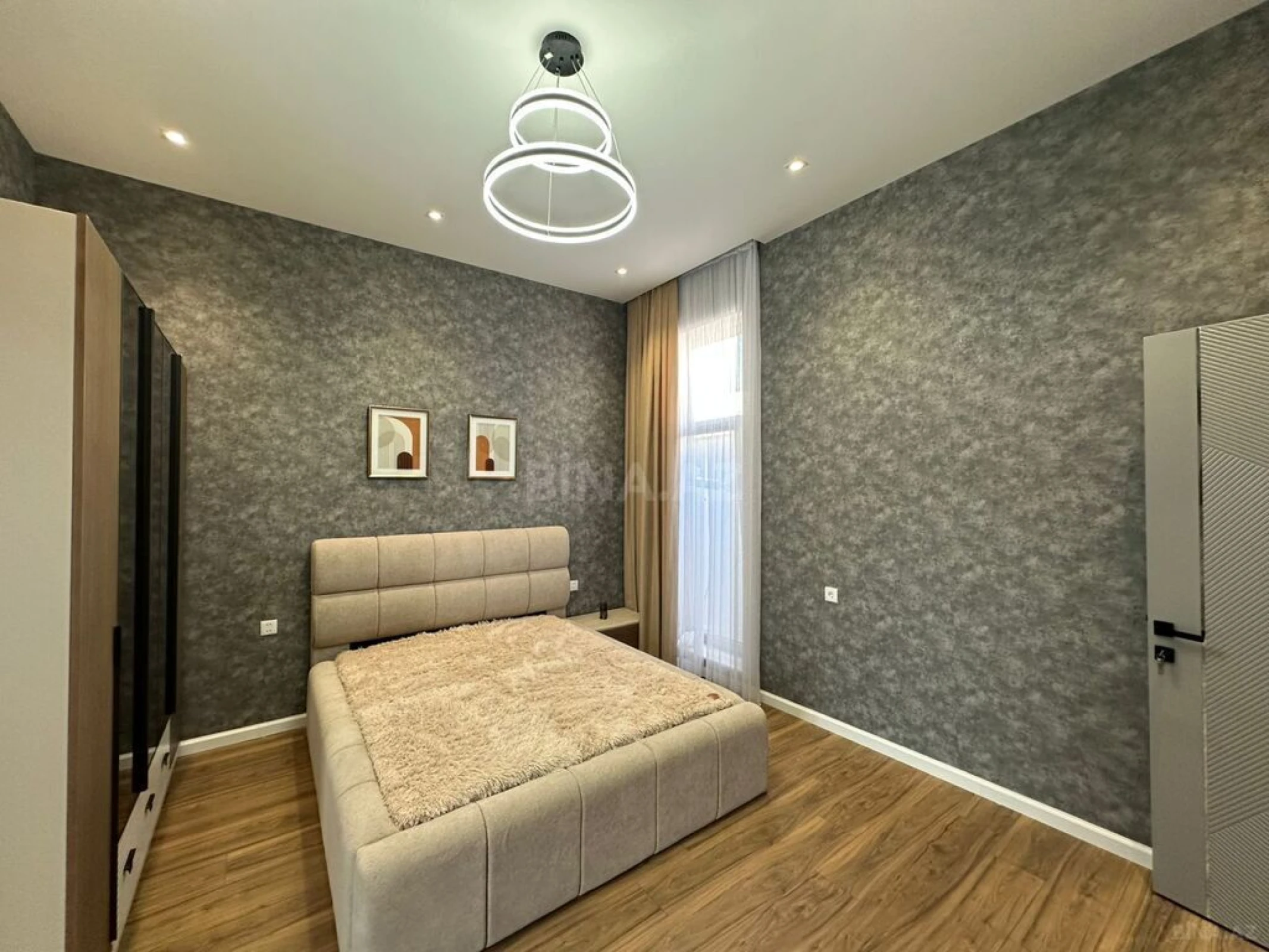Satılır 4 otaqlı həyət evi 185 m²