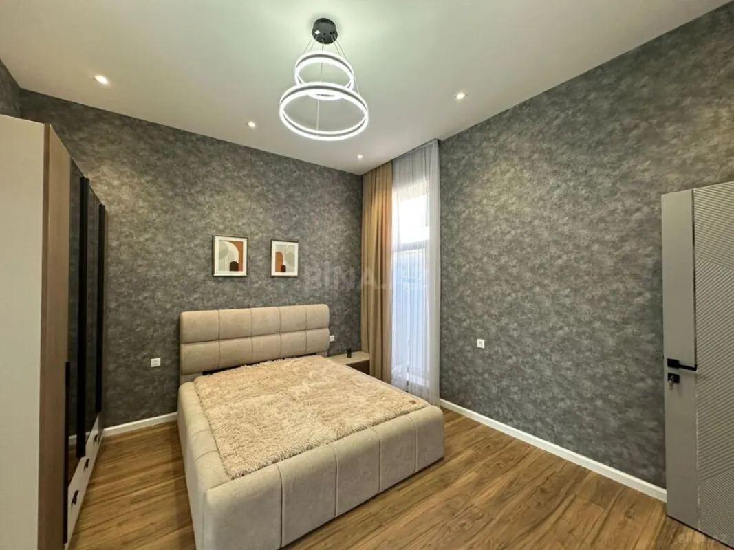 Satılır 4 otaqlı həyət evi 185 m²