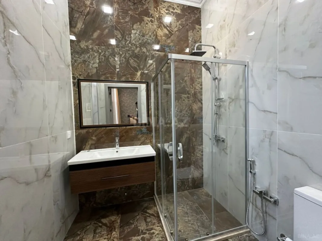 Satılır 4 otaqlı həyət evi 185 m²