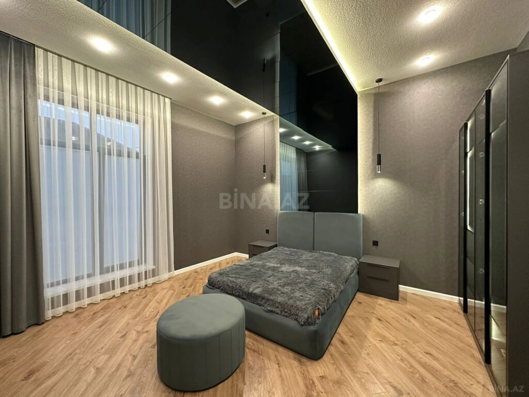Satılır 4 otaqlı həyət evi 260 m²