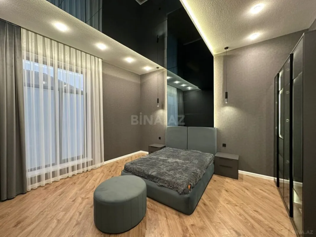 Satılır 4 otaqlı həyət evi 260 m²