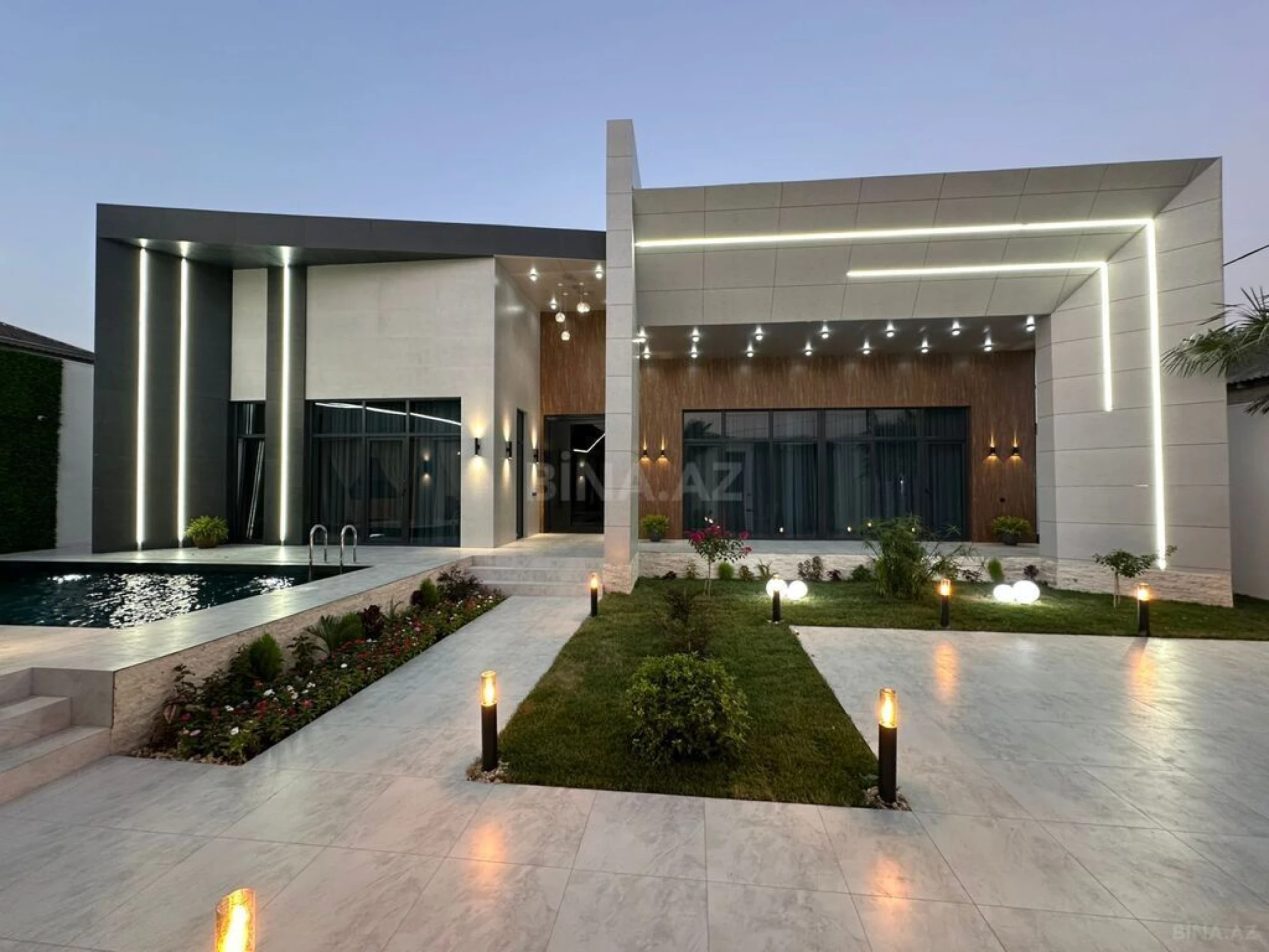 Satılır 4 otaqlı həyət evi 260 m²