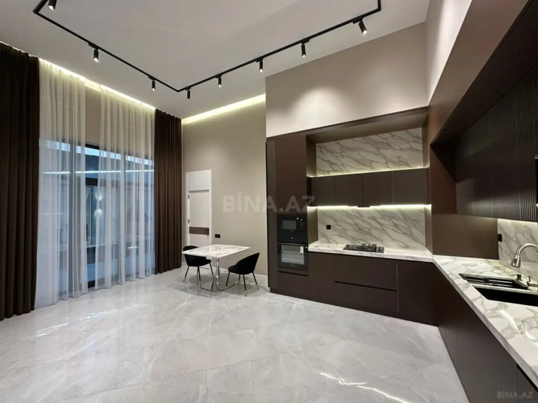 Satılır 4 otaqlı həyət evi 260 m²