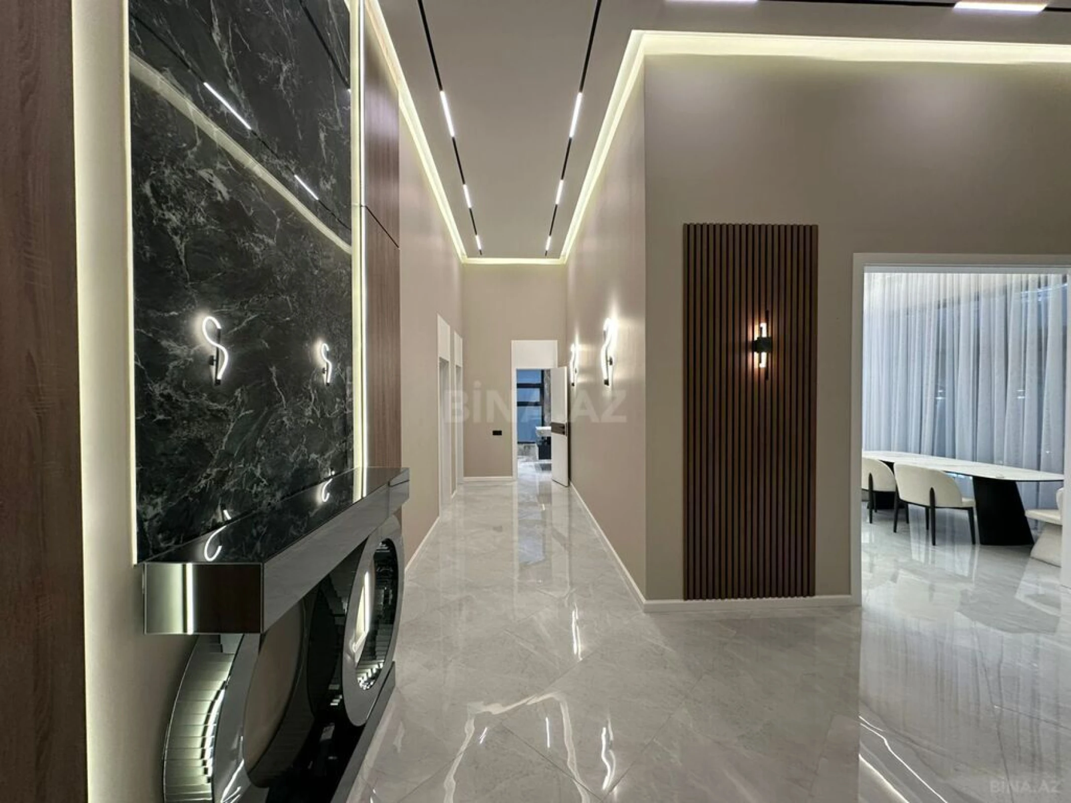 Satılır 4 otaqlı həyət evi 260 m²