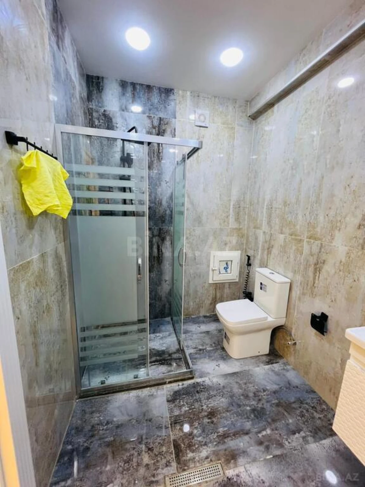 Satılır 3 otaqlı mənzil 60 m²