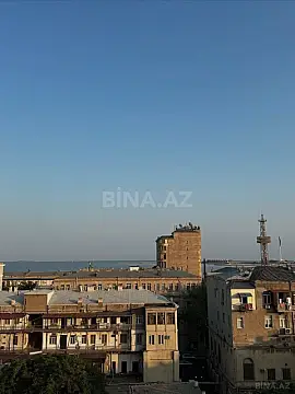 Satılır 3 otaqlı mənzil 138 m²