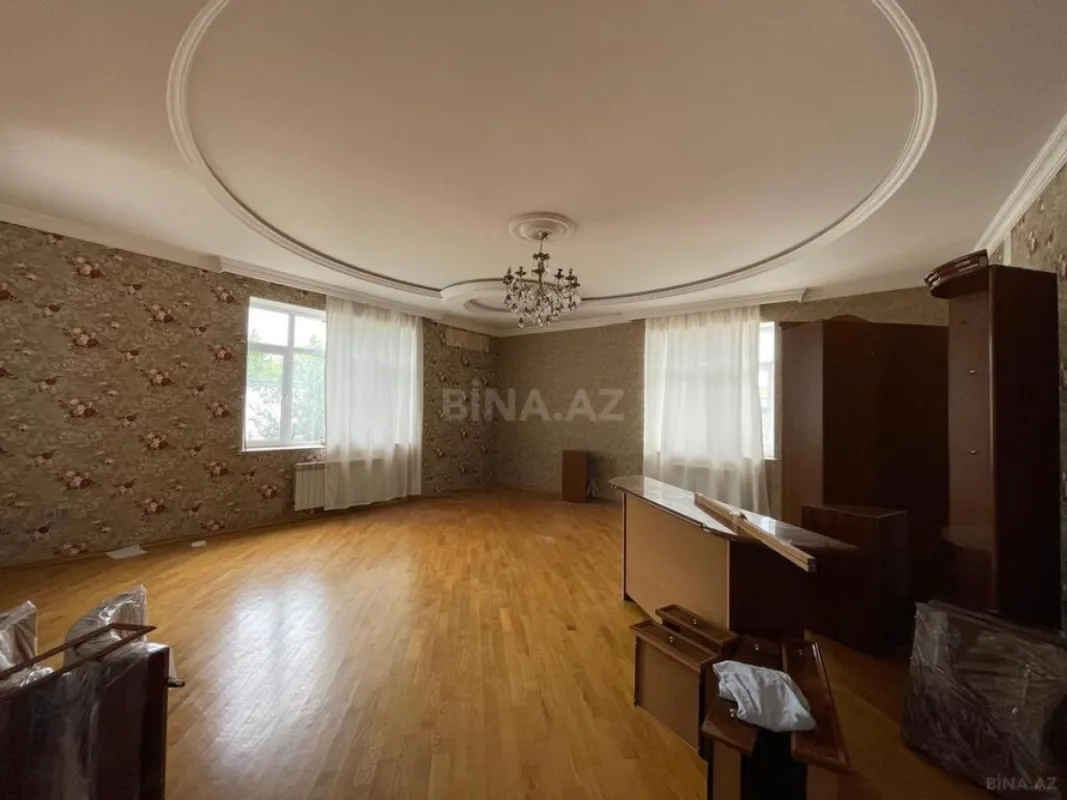 Satılır 5 otaqlı həyət evi 400 m²