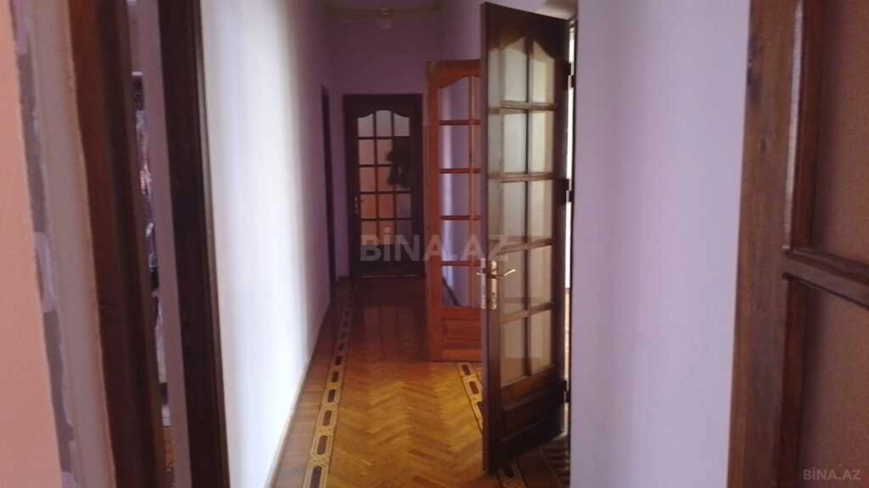 Satılır 7 otaqlı həyət evi 400 m²