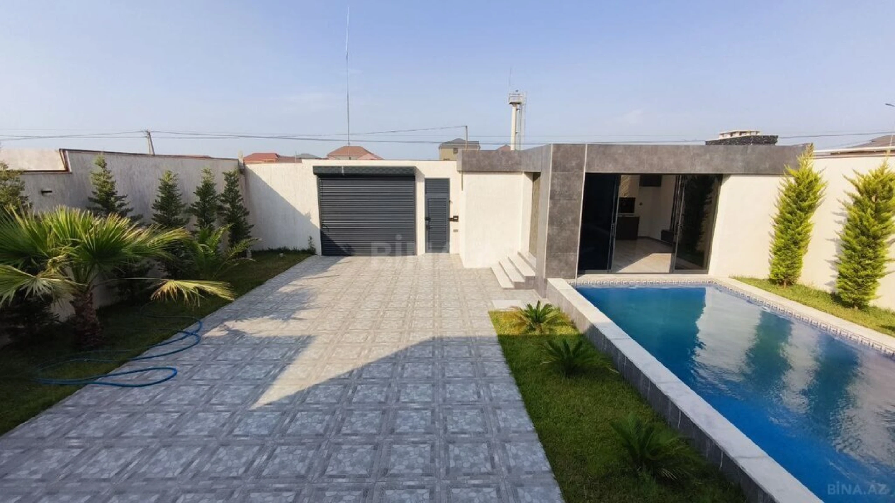 Satılır 5 otaqlı həyət evi 230 m²