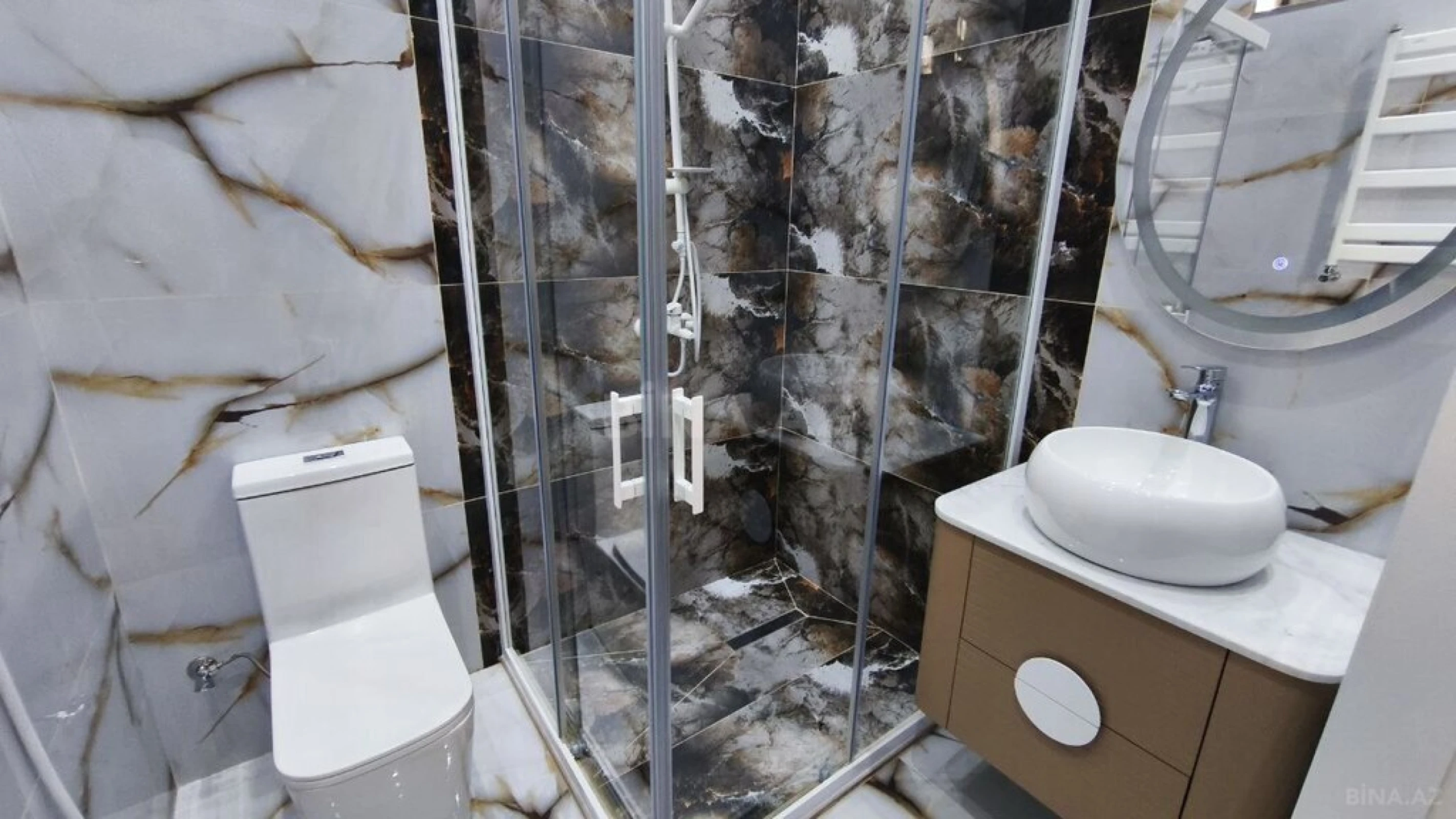 Satılır 5 otaqlı həyət evi 230 m²