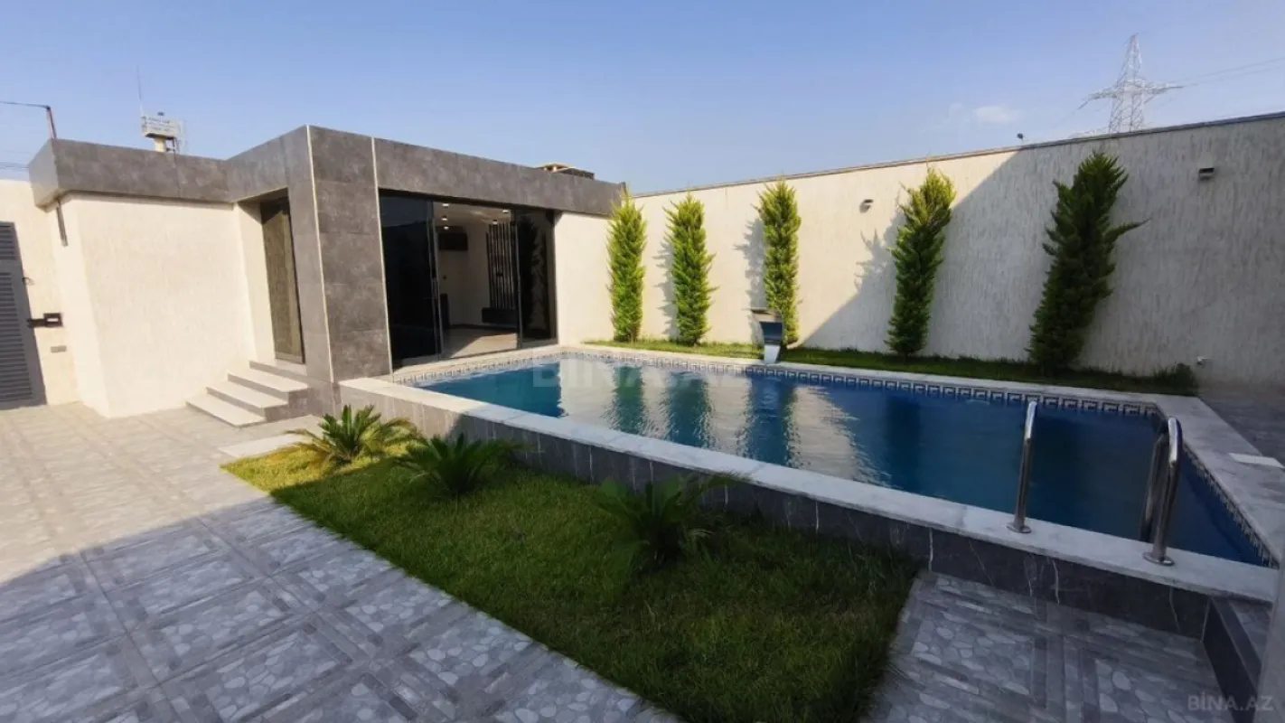 Satılır 5 otaqlı həyət evi 230 m²