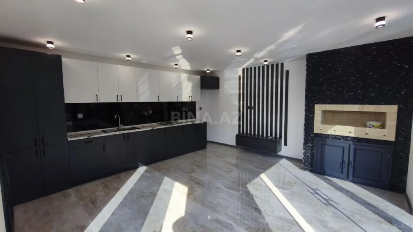 Satılır 5 otaqlı həyət evi 230 m²