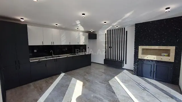 Satılır 5 otaqlı həyət evi 230 m²